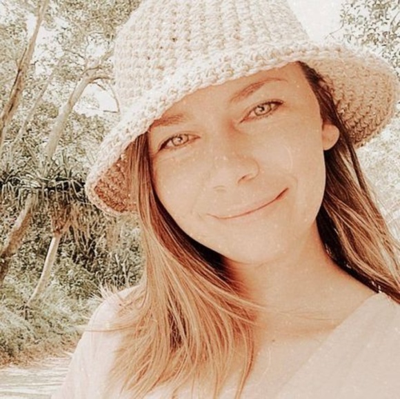 Meet your Posher, Jodie - Picture 1 of 1